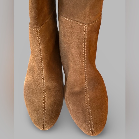 Vintage y2k BCBGeneration Brown Suede Kitten Stacked Heel Knee Boots Sz 8.5 - Picture 5 of 8